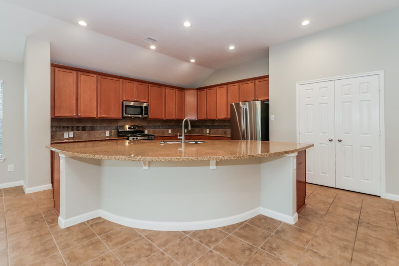 2,485/Mo, 2719 Trailblazer Ln Manvel, TX 77578 Kitchen View 2