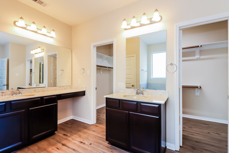 3,065/Mo, 6934 Jenny Lake Dr Spring, TX 77379 Main Bathroom View 2