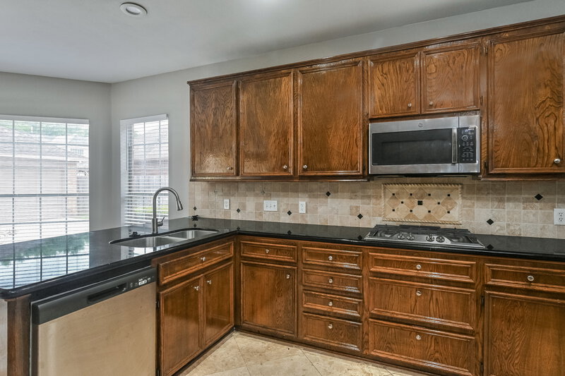 4,280/Mo, 4923 Laurel Hill Ct Sugar Land, TX 77478 Kitchen View 2