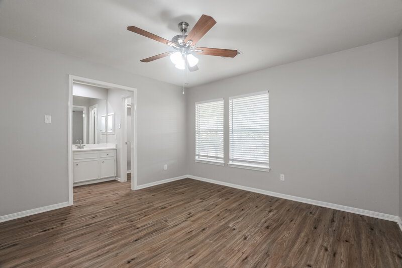 4,280/Mo, 4923 Laurel Hill Ct Sugar Land, TX 77478 Main Bedroom View