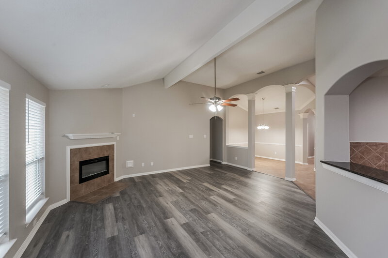 2,460/Mo, 7811 Iris Glen Ln Richmond, TX 77407 Family Room View