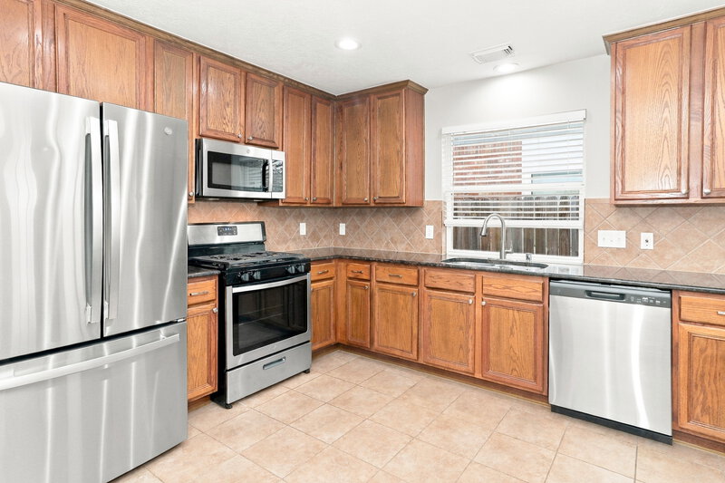 2,055/Mo, 7811 Iris Glen Ln Richmond, TX 77407 Misc View 5