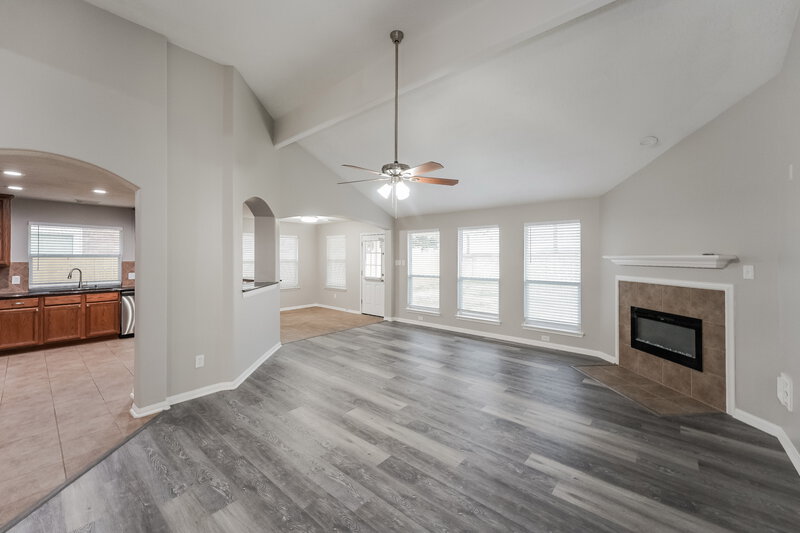2,460/Mo, 7811 Iris Glen Ln Richmond, TX 77407 Family Room View 2