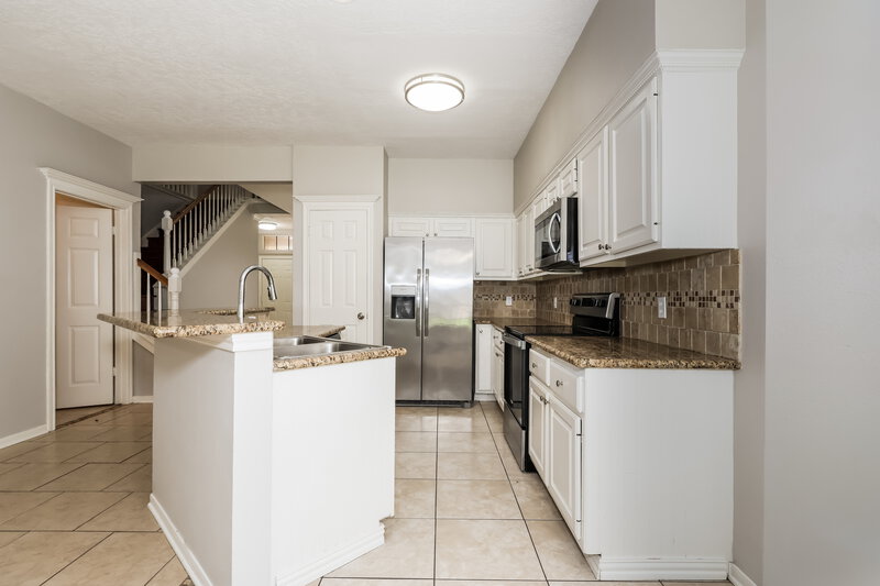 2,245/Mo, 4535 Echo Falls Dr Kingwood, TX 77345 Kitchen View 2