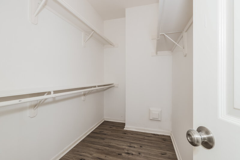 2,245/Mo, 4535 Echo Falls Dr Kingwood, TX 77345 Walk In Closet View