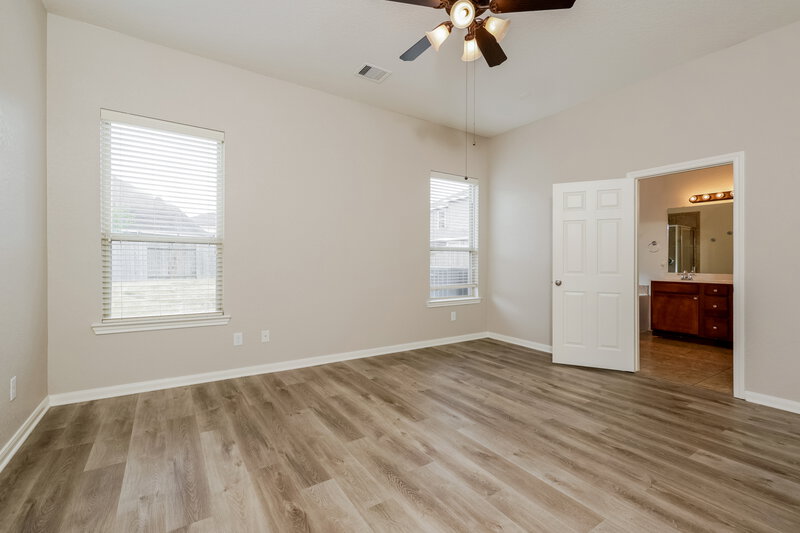 2,870/Mo, 6219 Flagg Ranch Dr Spring, TX 77388 Main Bedroom View 2