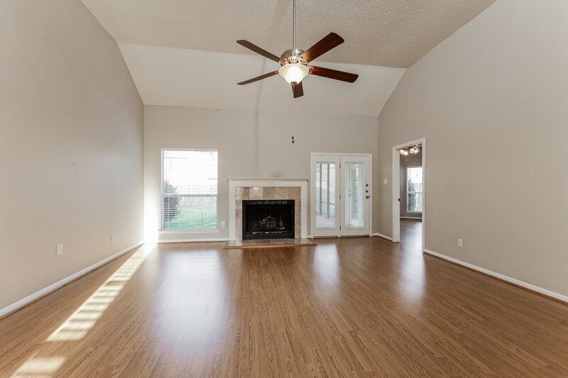 2,085/Mo, 18606 Sweetjasmine Ln Spring, TX 77379 Living Room View