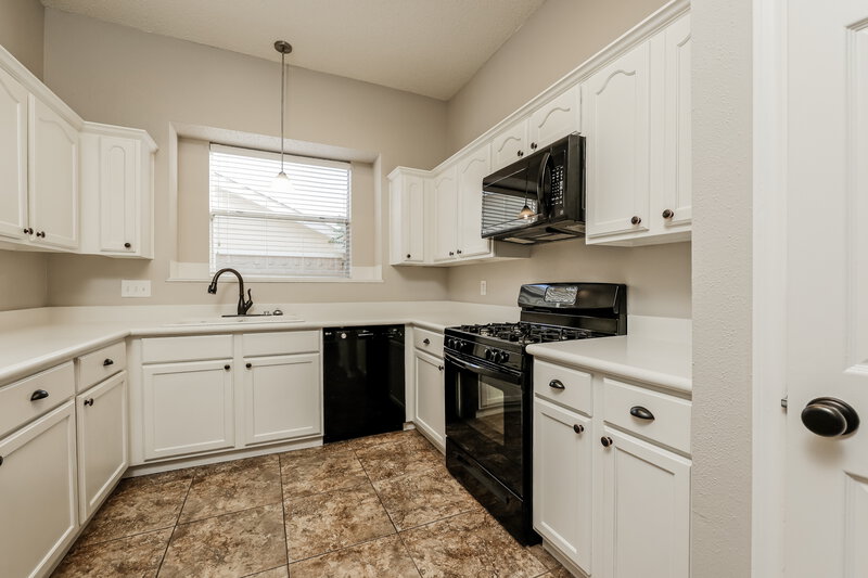 2,085/Mo, 18606 Sweetjasmine Ln Spring, TX 77379 Kitchen View