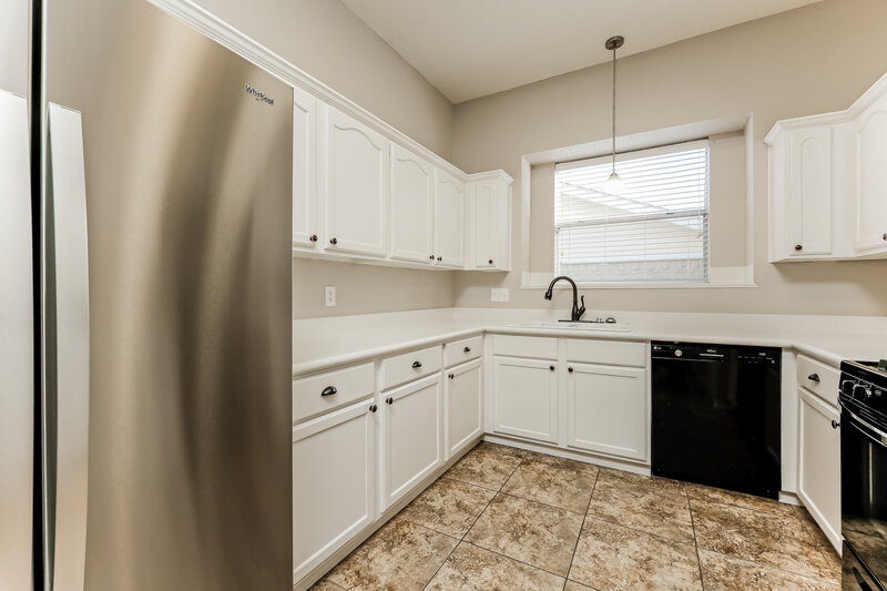 2,085/Mo, 18606 Sweetjasmine Ln Spring, TX 77379 Kitchen View 2