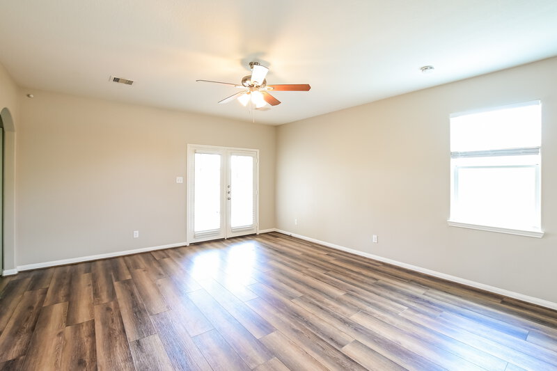 2,055/Mo, 1955 Garnet Breeze Dr Rosharon, TX 77583 Living Room View