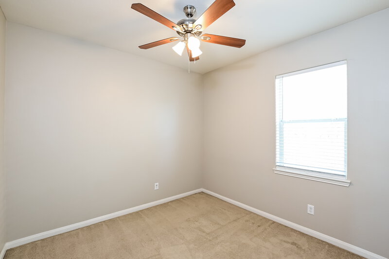 2,055/Mo, 1955 Garnet Breeze Dr Rosharon, TX 77583 Bedroom View 2