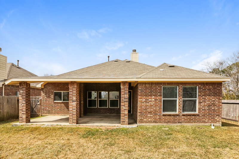2,180/Mo, 1401 Oregon St La Porte, TX 77571 Rear View