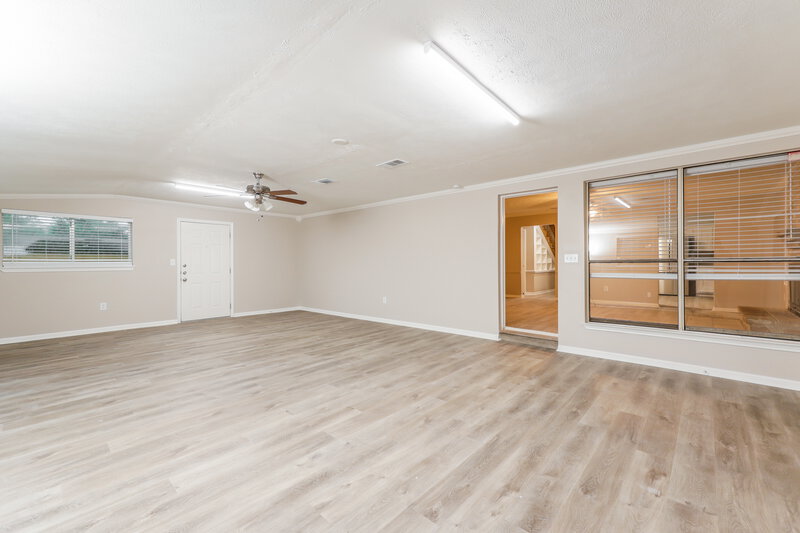 1,995/Mo, 4018 Oakrun Dr Humble, TX 77396 Living Room View