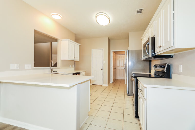 2,470/Mo, 4738 Comal River Loop Spring, TX 77386 Kitchen View 2