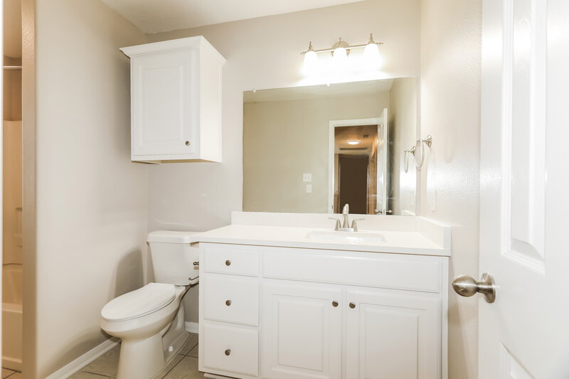 2,470/Mo, 4738 Comal River Loop Spring, TX 77386 Bathroom View