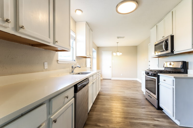 1,915/Mo, 5415 Espuela Ln Baytown, TX 77521 Kitchen View