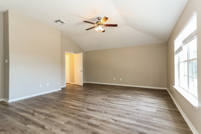 1,915/Mo, 5415 Espuela Ln Baytown, TX 77521 Main Bedroom View