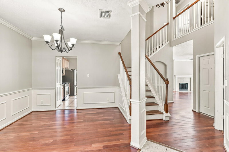 2,340/Mo, 16502 Wheatfield Dr Houston, TX 77095 Dining Room View