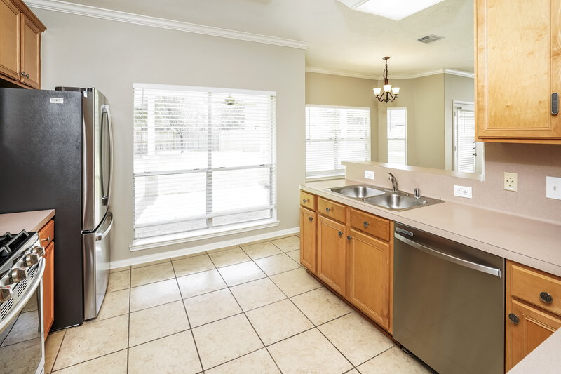 2,500/Mo, 16502 Wheatfield Dr Houston, TX 77095 Kitchen View 2