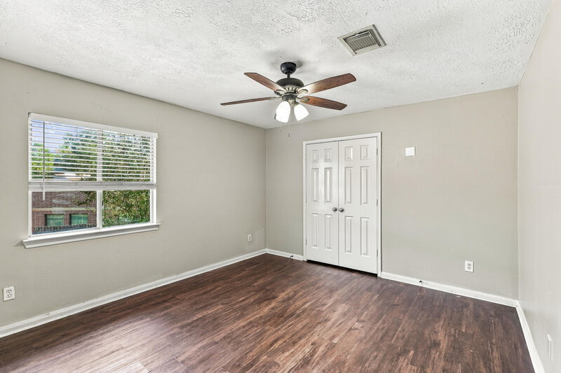 2,340/Mo, 16502 Wheatfield Dr Houston, TX 77095 Bedroom View