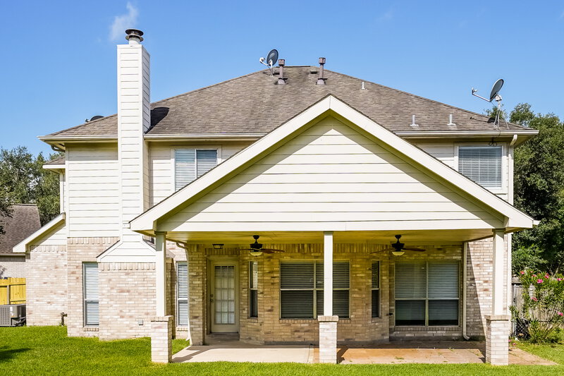 2,500/Mo, 16502 Wheatfield Dr Houston, TX 77095 Rear View