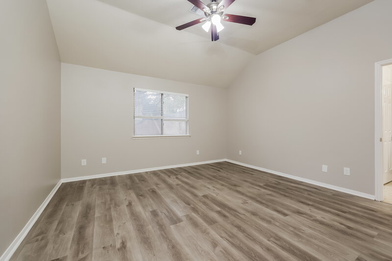1,800/Mo, 18718 Timbers Trace Dr Humble, TX 77346 Main Bedroom View