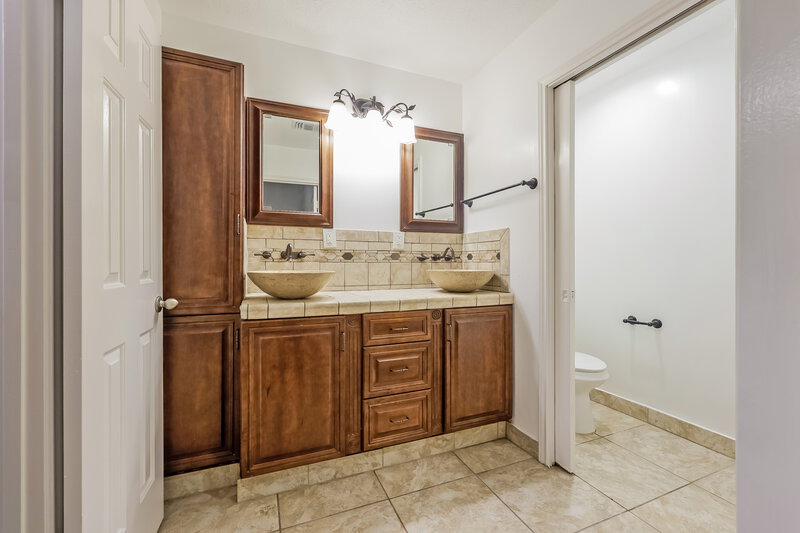 1,800/Mo, 18718 Timbers Trace Dr Humble, TX 77346 Main Bathroom View