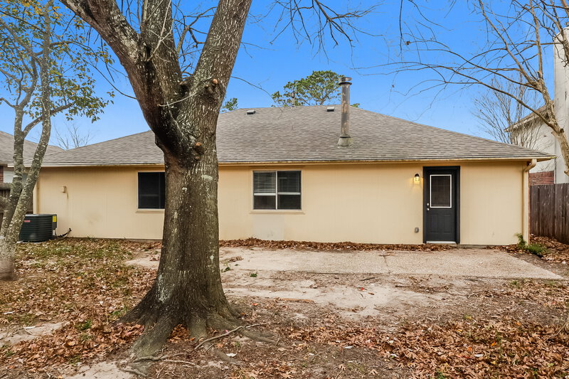 1,800/Mo, 18718 Timbers Trace Dr Humble, TX 77346 Rear View