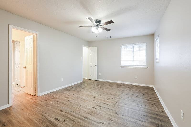 2,575/Mo, 19826 Sternwood Manor Dr Spring, TX 77379 Bedroom View 2