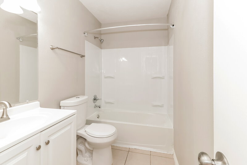 1,665/Mo, 6106 Rockbourne Dr Humble, TX 77396 Bathroom View