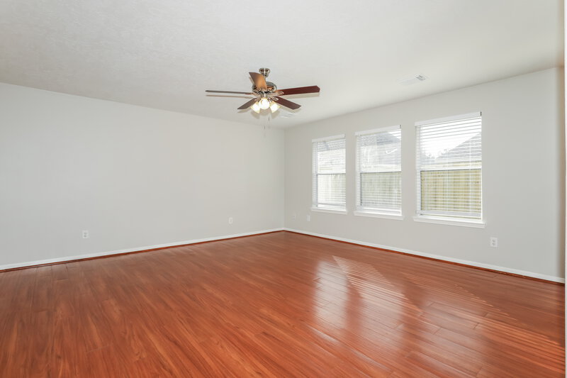 2,600/Mo, 22207 Summer Breeze Ln Tomball, TX 77375 Living Room View
