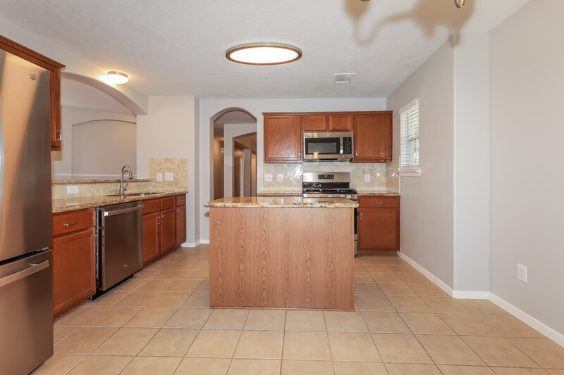 2,600/Mo, 22207 Summer Breeze Ln Tomball, TX 77375 Kitchen View