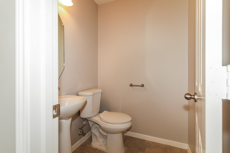 2,600/Mo, 22207 Summer Breeze Ln Tomball, TX 77375 Bathroom View 2
