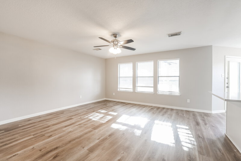 2,415/Mo, 1219 Betsy Ross Ct Missouri City, TX 77459 Living Room View 2