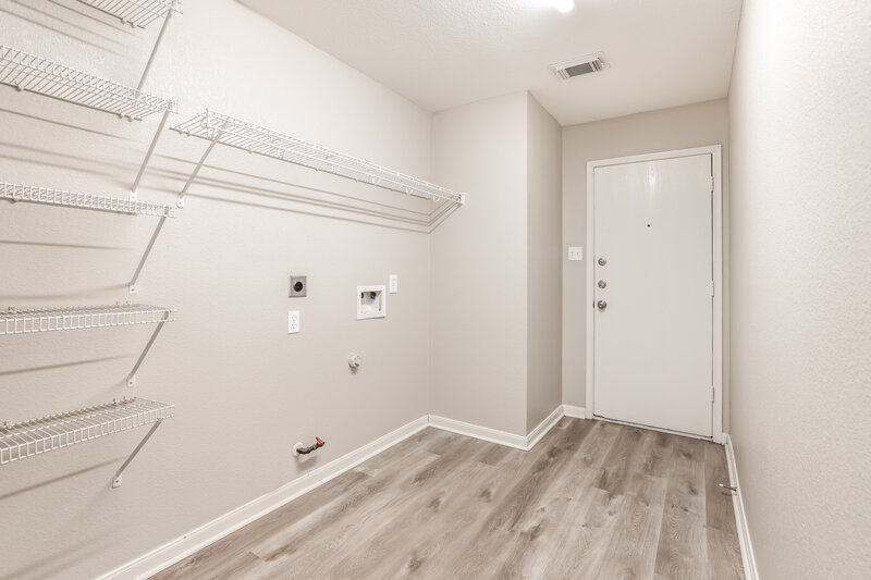 2,415/Mo, 1219 Betsy Ross Ct Missouri City, TX 77459 Laundry Room View