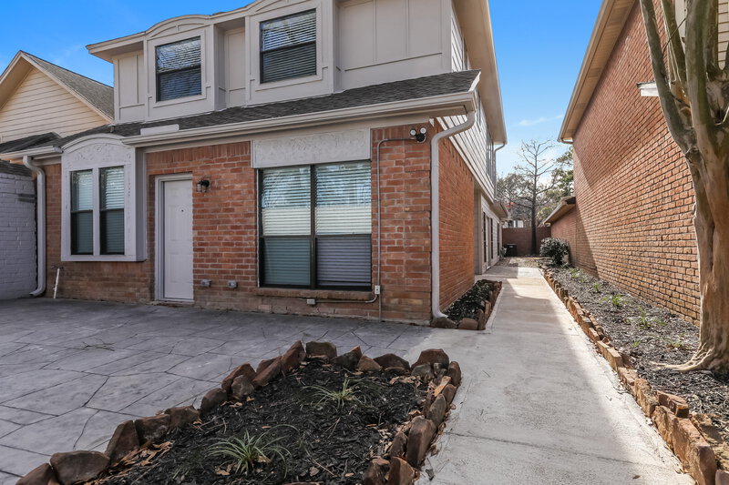 1,800/Mo, 14039 Cashel Forest Dr # A1 Houston, TX 77069 External View