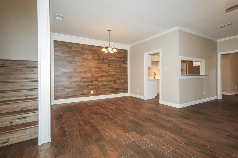 1,800/Mo, 14039 Cashel Forest Dr # A1 Houston, TX 77069 Living Room View 3