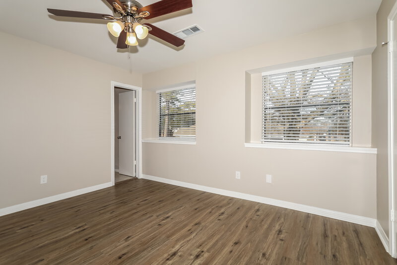 1,800/Mo, 14039 Cashel Forest Dr # A1 Houston, TX 77069 Bedroom View 3