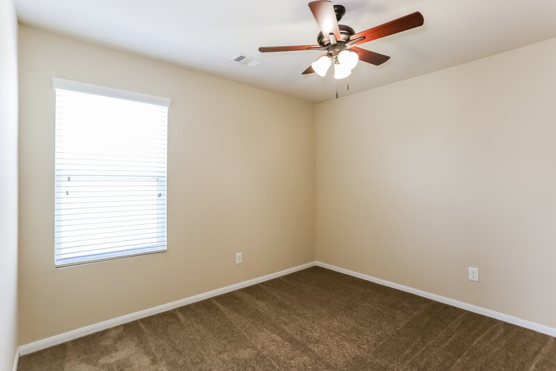 2,305/Mo, 12430 Greencanyon Dr Houston, TX 77044 Bedroom View 2