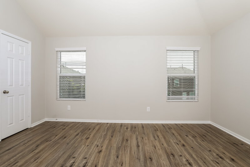 2,260/Mo, 16738 N Gull Dr Conroe, TX 77385 Main Bedroom View 2
