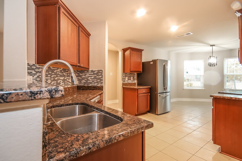 2,490/Mo, 1222 Diamond Drape Dr Arcola, TX 77583 Kitchen View 3