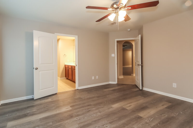 2,490/Mo, 1222 Diamond Drape Dr Arcola, TX 77583 Main Bedroom View 2