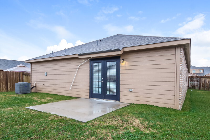 2,490/Mo, 1222 Diamond Drape Dr Arcola, TX 77583 Rear View