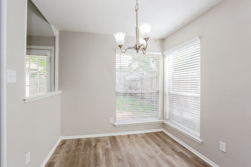 1,995/Mo, 16030 Barbarossa Dr Houston, TX 77083 Breakfast Nook View