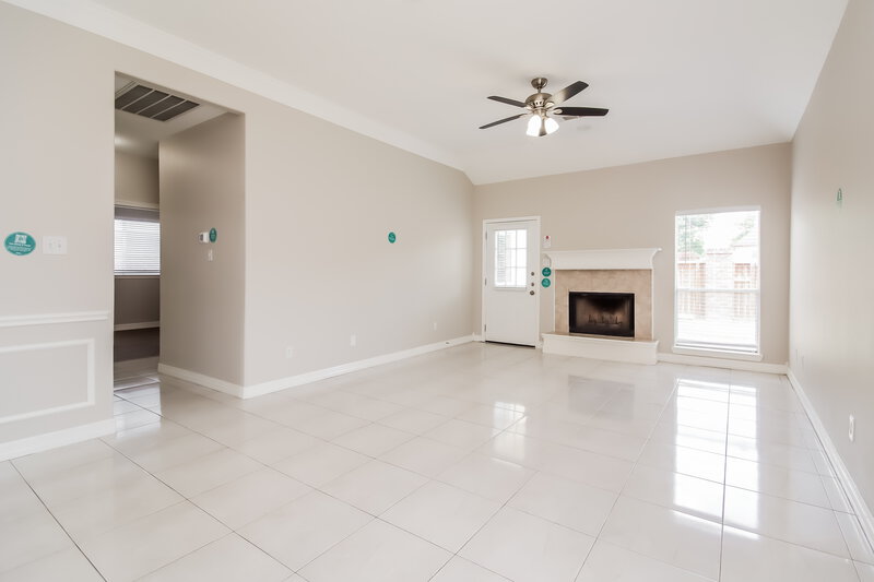 2,100/Mo, 3306 Maymist Dr Katy, TX 77449 Living Room View 2