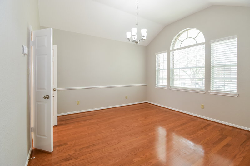 2,580/Mo, 2819 Calender Lake Dr Missouri City, TX 77459 Sitting Room View