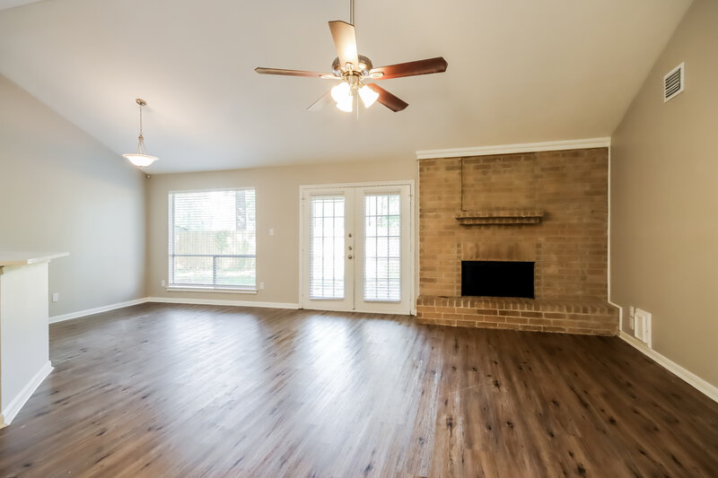 1,875/Mo, 15803 N Chamfer Ct Crosby, TX 77532 Living Room View