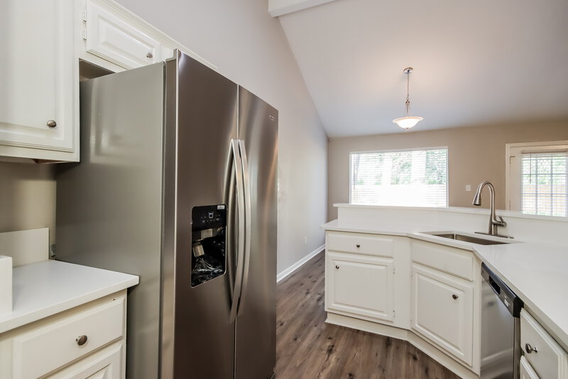 1,875/Mo, 15803 N Chamfer Ct Crosby, TX 77532 Kitchen View 2