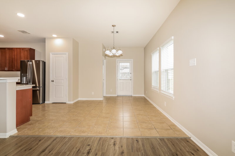 2,320/Mo, 7727 Foxwaithe Ln Humble, TX 77338 Living Room View 3