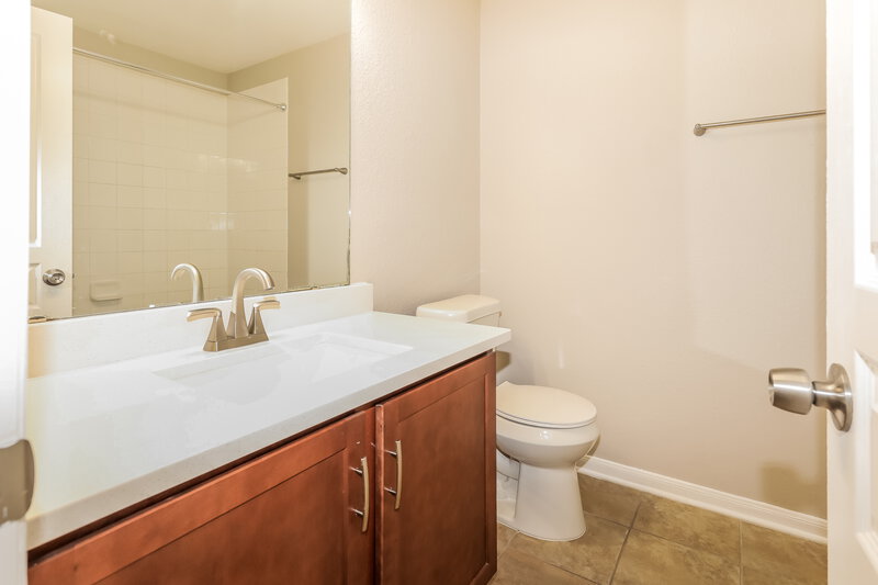 2,320/Mo, 7727 Foxwaithe Ln Humble, TX 77338 Bathroom View